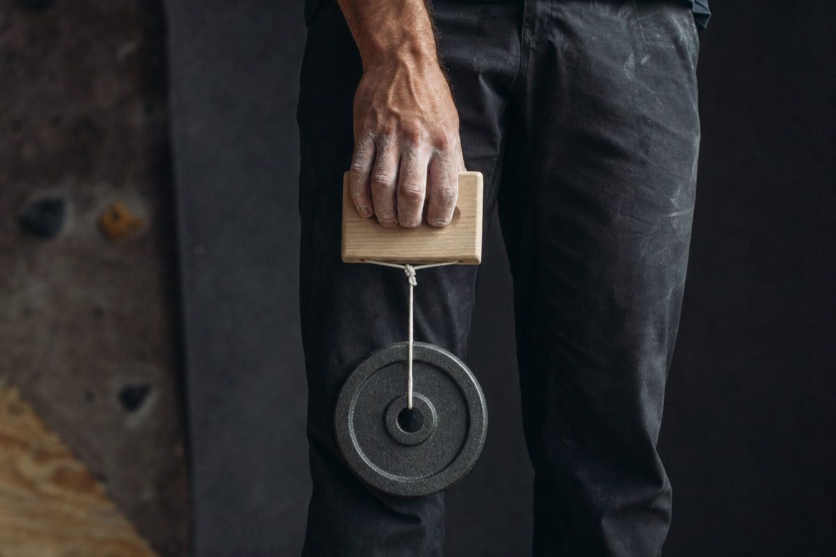 No-hang block pull setup for finger training.